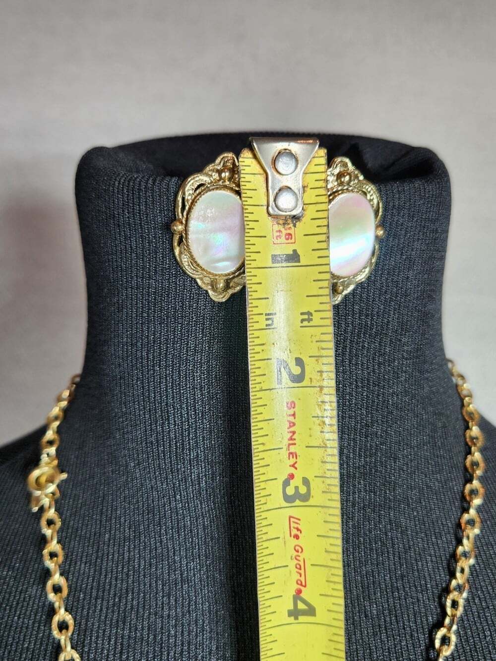 Vintage Whiting Davis Gold-Tone Necklace & Clip On Earrings Set Mother-of-Pearl - Picture 7 of 12